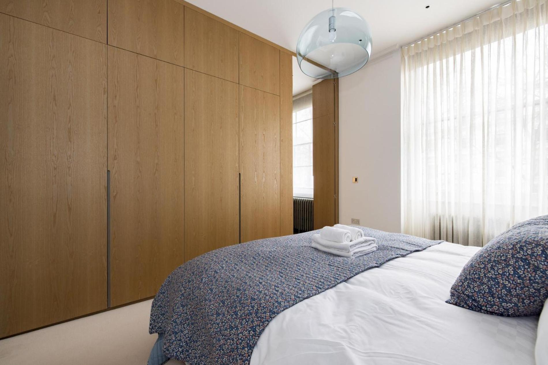 The Tree House 2 Bedroom By Hyde Park Londra