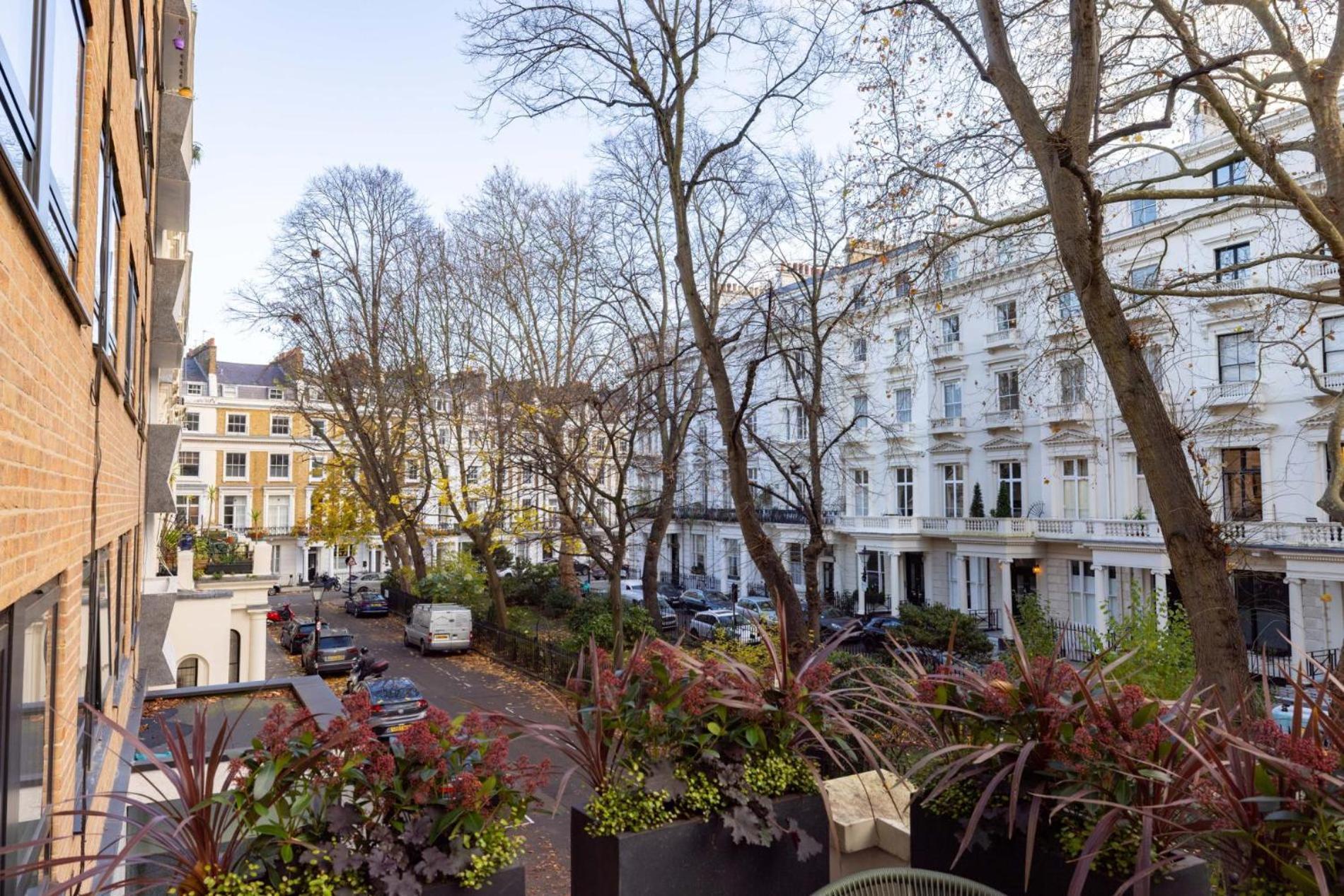 The Tree House 2 Bedroom By Hyde Park